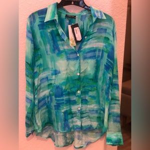 Beautiful NWT Blouse